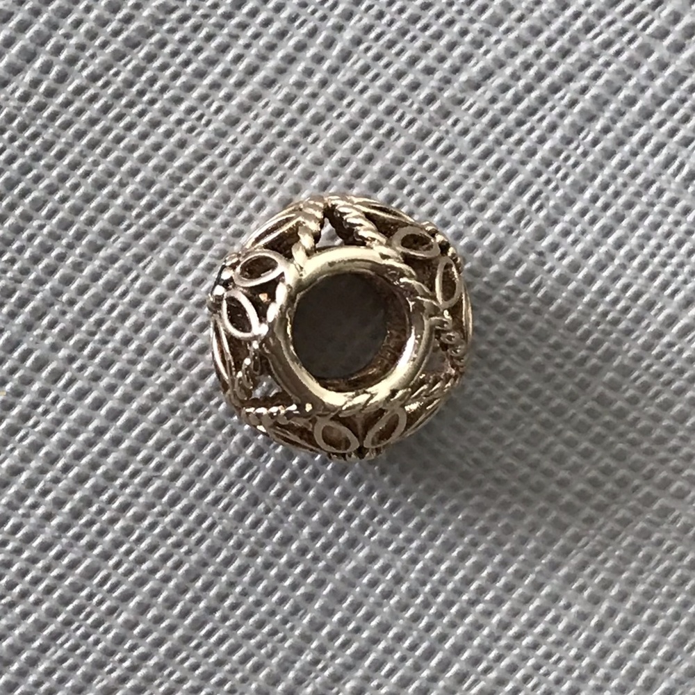 Pandora 14k gold flower charm - Picture 3 of 5